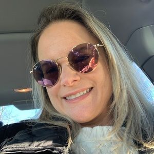 Meet your Posher, Victoria